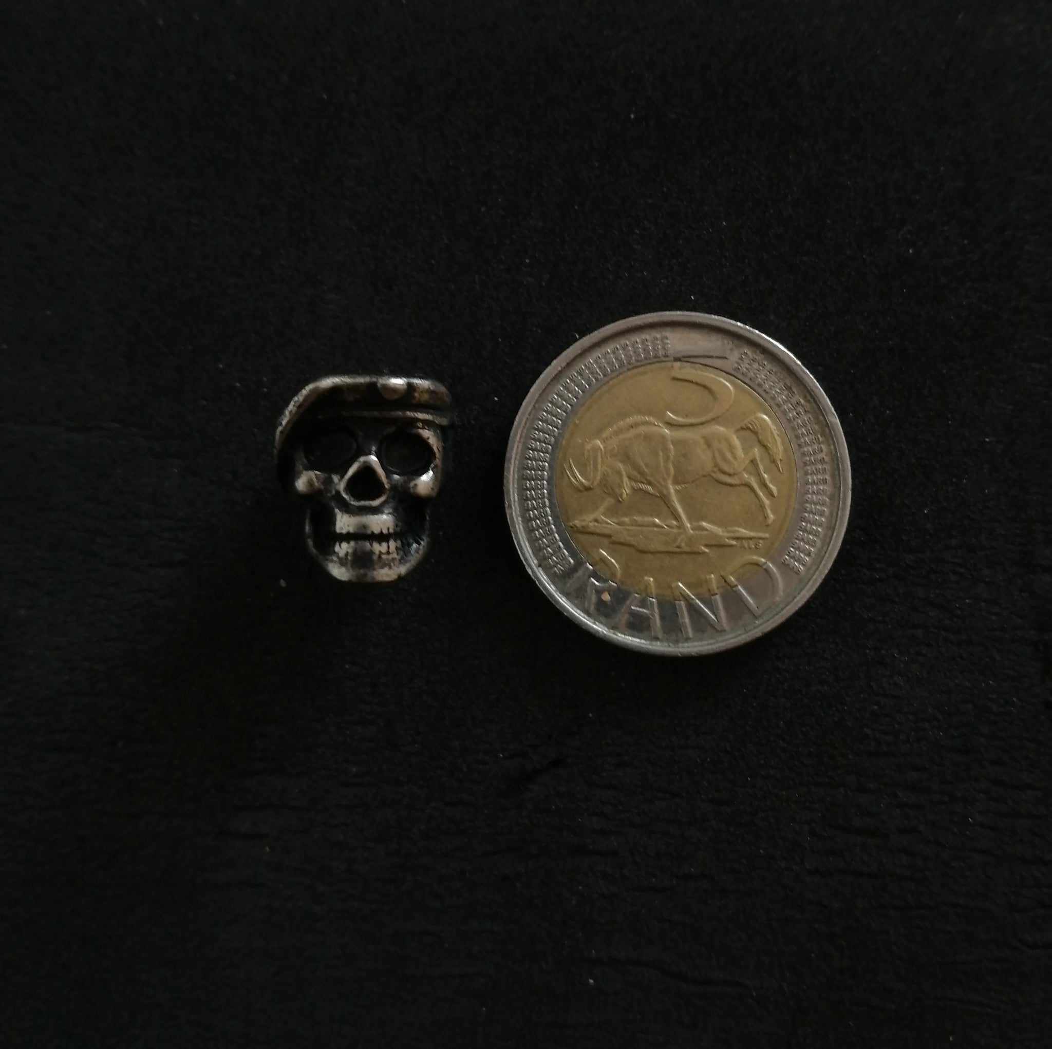 Beret Skull Bead